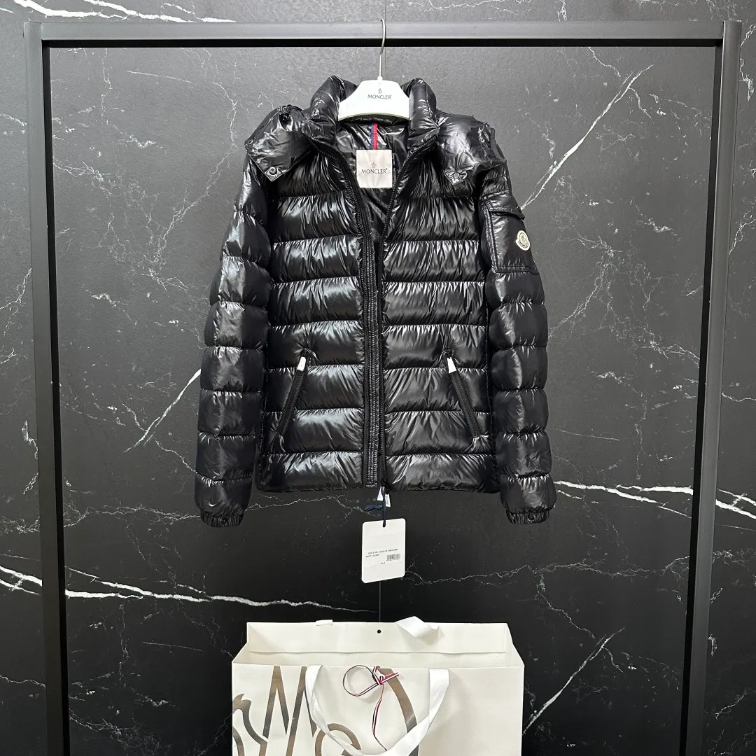 Moncler 【Original 】Authentic 𝑴𝒐𝒏𝒄𝒍𝒆𝒓｜ 𝑩𝒂𝒅𝒚 Same Style/ # 1:1Original 90 Quality Size：12345